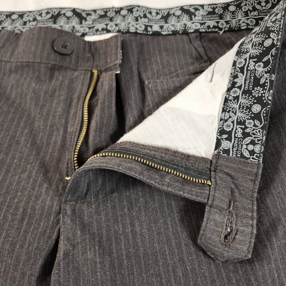 Lee Women's Comfort Waistband Pants Black with Striped 16P Sz Petite 16 Pockets - Picture 4 of 11